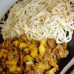 A picture of Minced meat sauce.