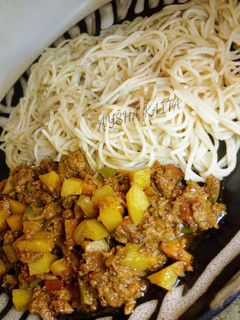 A picture of Minced meat sauce.