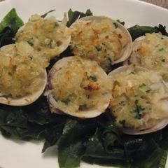 A picture of Grilled Garlicky Breaded Hamaguri Clams.