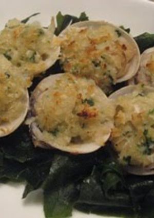 A picture of Grilled Garlicky Breaded Hamaguri Clams.