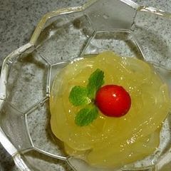 A picture of Simple! Fruit Kanten Made with Your Favorite Juice.