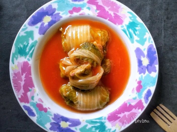 Cara Gampang Membikin Resep Sawi gulung isi mie yang Bisa Manjain Lidah Anti Ribet, Mantap Sekali