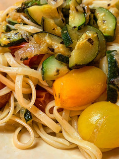 Una foto de Tallarines ligeros con verduras