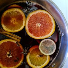 A picture of Glühwein.