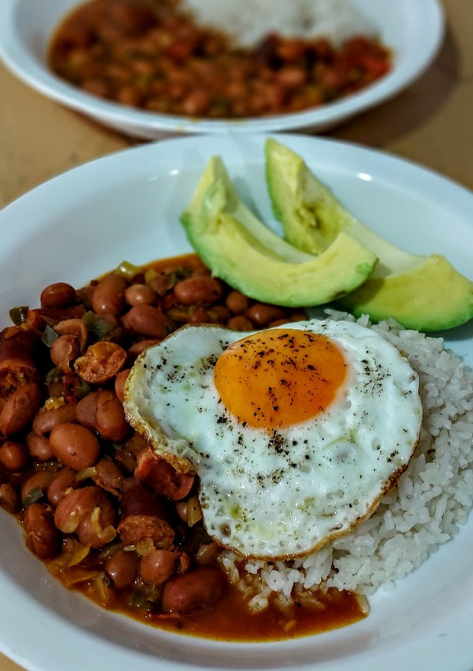 Una foto de CARGAMANTO Con🍳Huevo frito...!😋