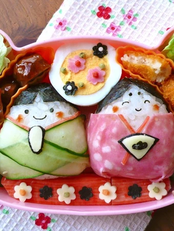 Easy Way Prepare Recipe Girl&#39;s Festival Bento With Easy Onigiri that is Can Pamper Your Tongue, Delicious}