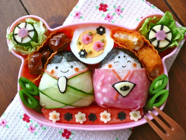 Easy Way Prepare Recipe Girl&amp;#39;s Festival Bento With Easy Onigiri that is Can Pamper Your Tongue, Delicious}