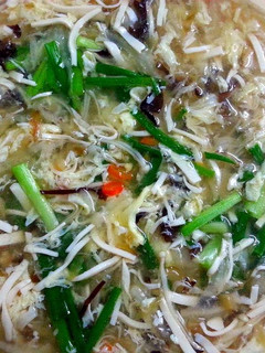 A picture of Chinese hot & spicy soup.