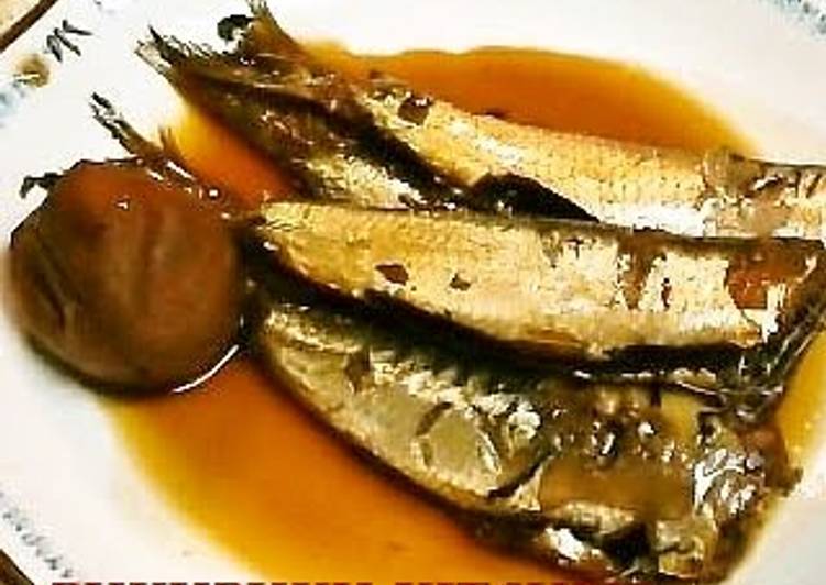 Recipe of Homemade Tender Simmered Sardines with Umeboshi Pickled Plums