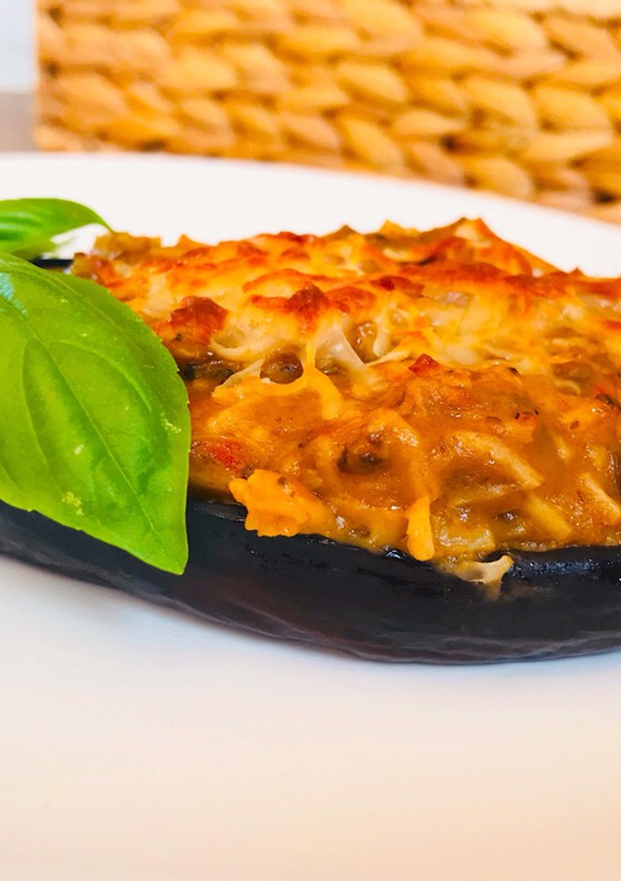 Una foto de Berenjenas rellenas de marisco