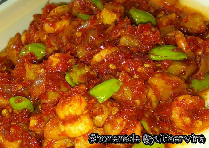 Udang balado pete