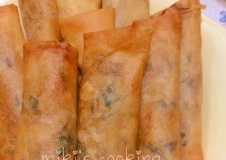 Recipe of Any-night-of-the-week Spring Rolls in 3 Easy Steps