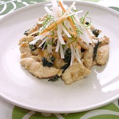 A picture of Stir-Fried Chicken Breast with Shiso Leaves.