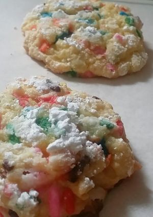 A picture of Gooey butter cake confetti cookies!.