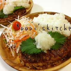 A picture of Bikkuri Restaurant-style Hamburger.