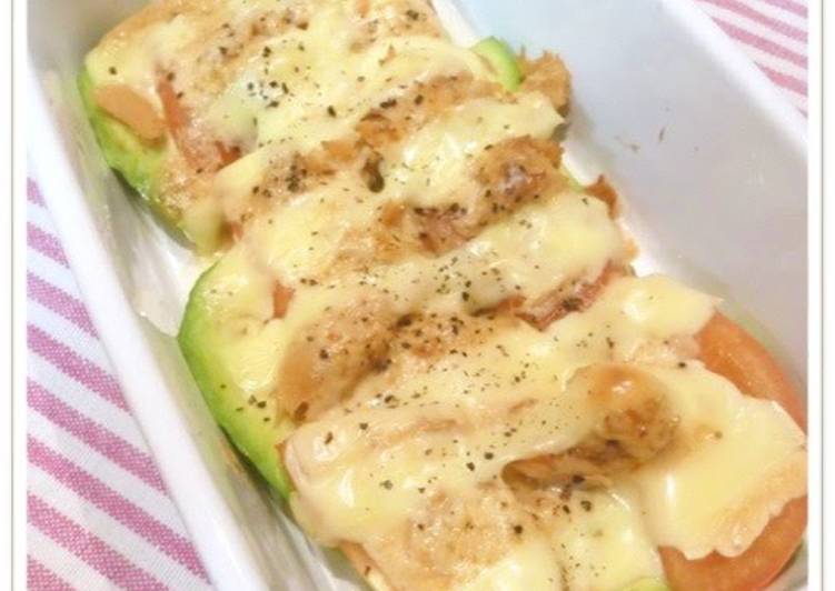 Recipe of Super Quick Homemade Grilled Avocado and Tomato with Cheese and Mayonnaise