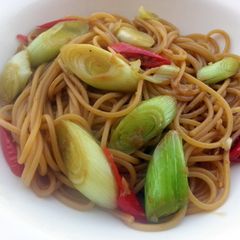 A picture of Spaghetti With Leeks.