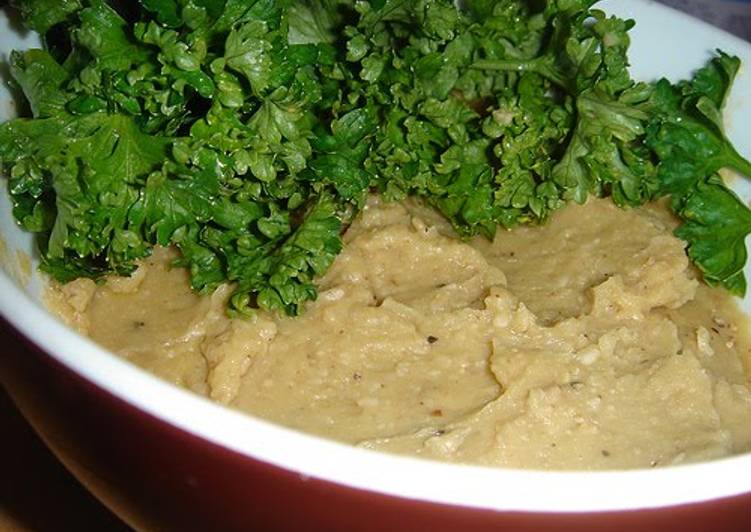 Recipe of Homemade Hummus (Chickpea Paste) Cooked in a Pressure Cooker
