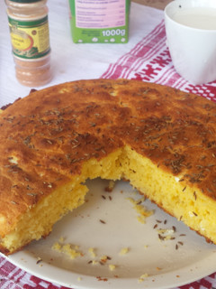A picture of Cornbread Pie.