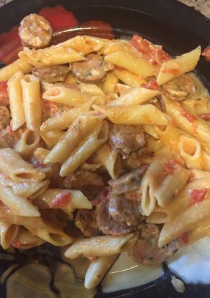 A picture of One Pan Cheesy Sausage Pasta.