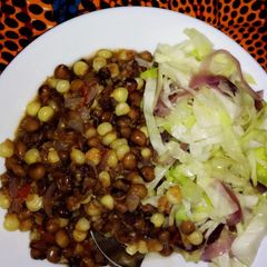 A picture of Githeri ya mbaazi. (Green maize and cowpeas).