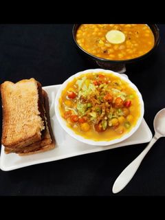 ঘুগনি (Ghugni recipe In Bengali) রেসিপির প্রধান ছবি