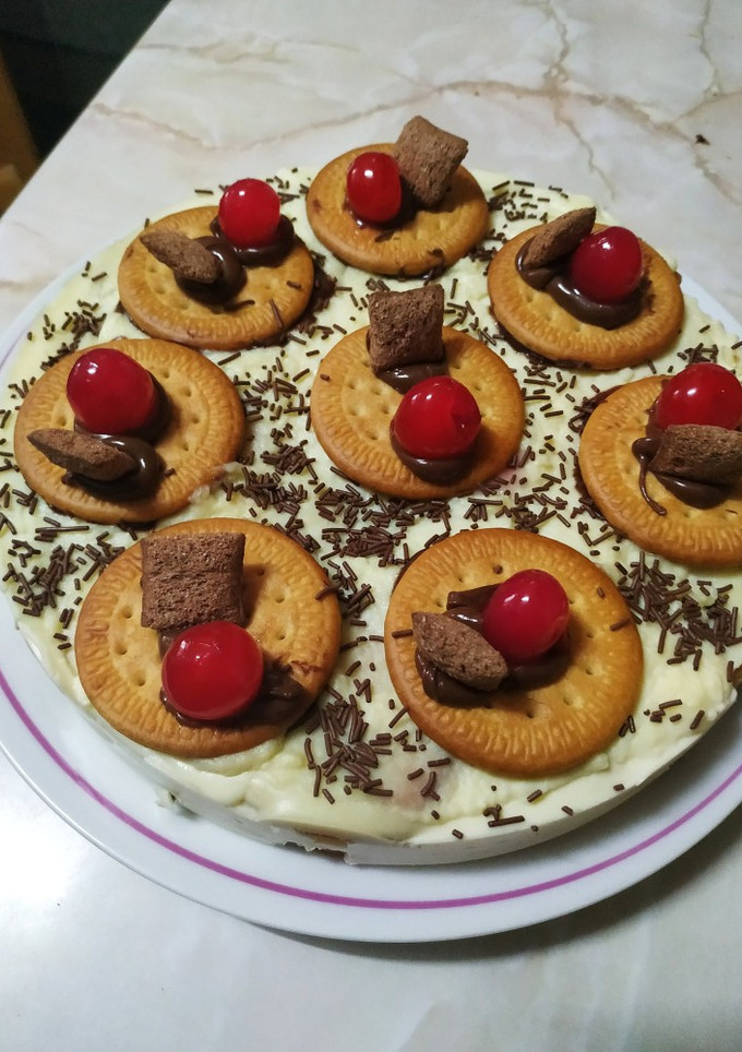Una foto de Tarta de galletas con crema de chocolate blanco y Nutella