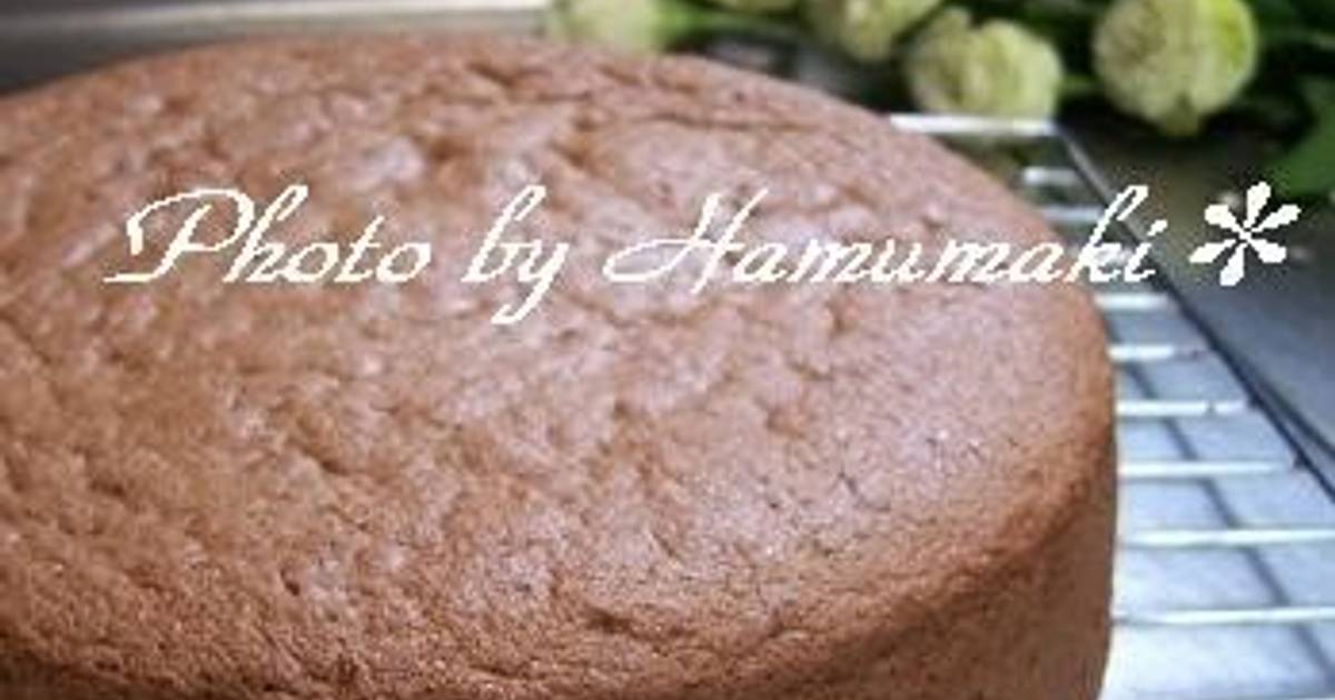 Chocolate Sponge Cake with Cocoa (Only 4 Ingredients!) Recipe by cookpad.japan Cookpad