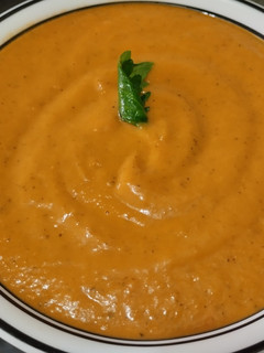 Una foto de Salsa de vegetales para pastas, vegetales, carnes🍲🍛🥘