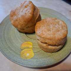 Una foto de Scones dulces sin azúcar, de vainilla y canela