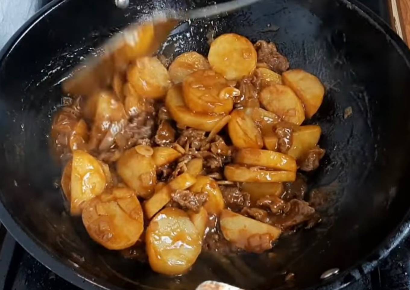 Bistik Daging kentang