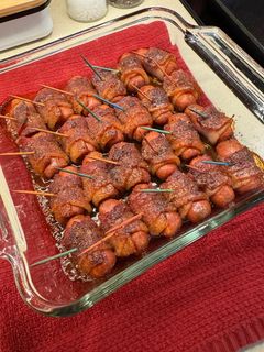 A picture of Bacon-Wrapped Little Smokies.
