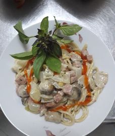 mì ý whipping cream