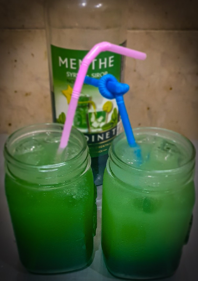 A picture of Cucumber mocktail.