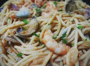 Foto principal de Spaghettis con surtido de mariscos congelados de bolsa
