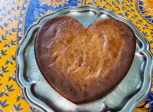 Une photo de Gâteau fondant aux bananes, mascarpone et sucre de prunes