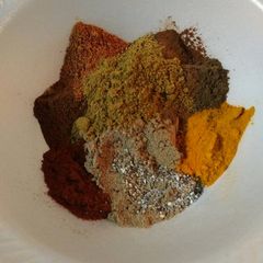 A picture of Ras El Hanout.