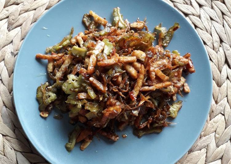Tumis pare kering, teri, tempe