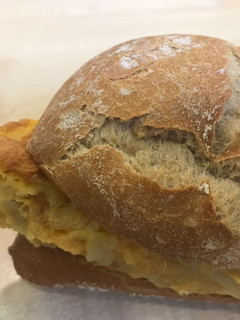 Foto principal de Bocadillo de tortilla de patatas y cebolla