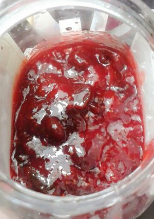 A picture of Strawberry Raisin Jam.