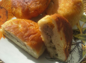 Фото Пирожки жареные с фаршем и рисом.