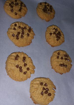 A picture of 4 Ingredient Peanut Butter Cookies.