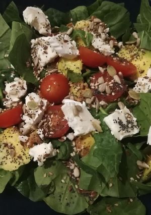 Una foto de Ensalada de espinacas y demás guarrerías