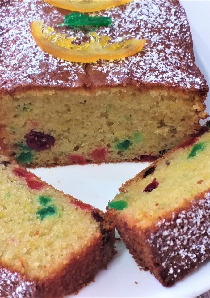 Una foto de Plum Cake con frutas confitadas y uvas pasas