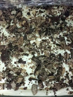 A picture of Candy Bar Cake.