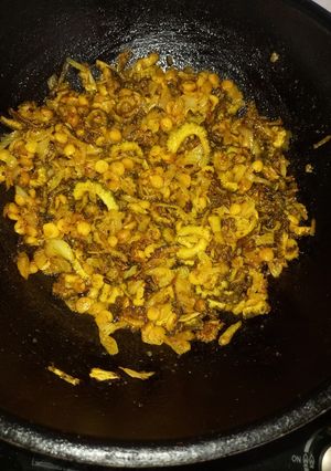 A picture of Karaly (bitter grud) with dal chana.