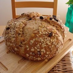 A picture of Fruit Muesli German Country-Style Bread.