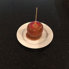 A picture of Salted Caramel Apples.