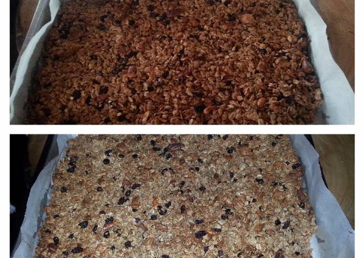 Step-by-Step Guide to Prepare Homemade Bourbon treacle and vanilla granola