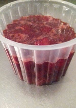 Una foto de Mermelada de frutilla 🍓🍓